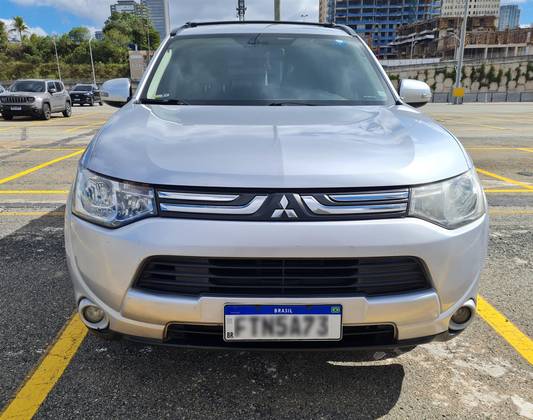 MITSUBISHI OUTLANDER 2.0 16V GASOLINA 4P AUTOMÁTICO MITSUBISHI OUTLANDER 2.0 16V GASOLINA 4P AUTOMÁTICO